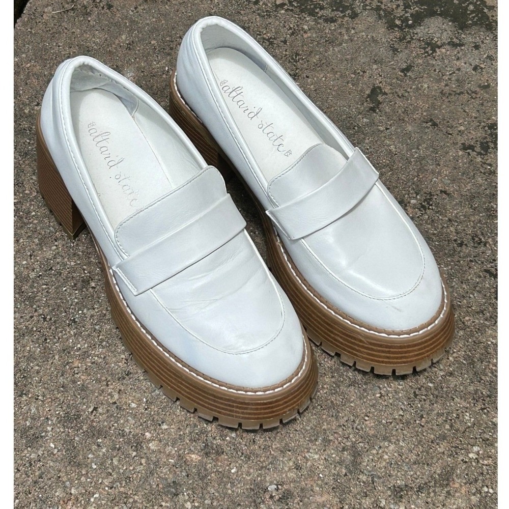 Altar'd State Joleen White Chunky Lug Sole Penny Loafer Blok Heel Platform Shoes